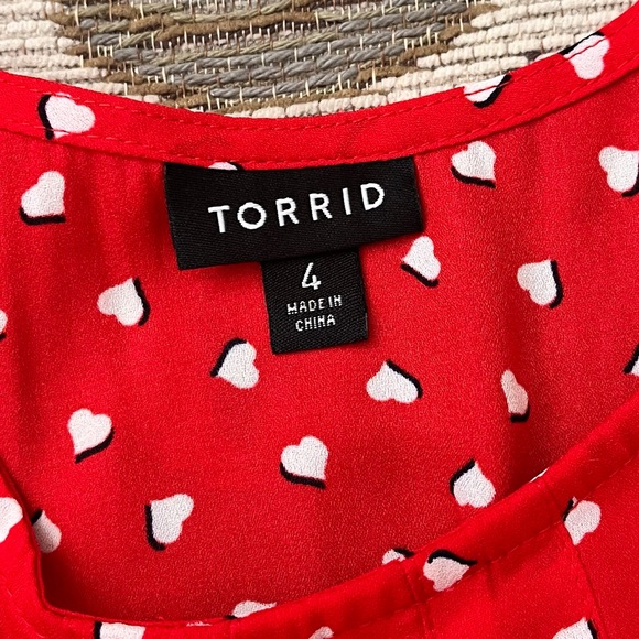Torrid Top Tank Shirt Georgette Swing Cami Hearts 4 4X - Picture 5 of 6
